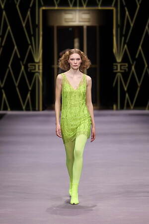 エリザベッタ フランキ(ELISABETTA FRANCHI) 2023-24年秋冬ウィメンズコレクション  - 写真54