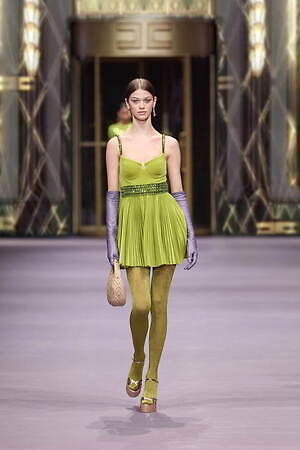 エリザベッタ フランキ(ELISABETTA FRANCHI) 2023-24年秋冬ウィメンズコレクション  - 写真56