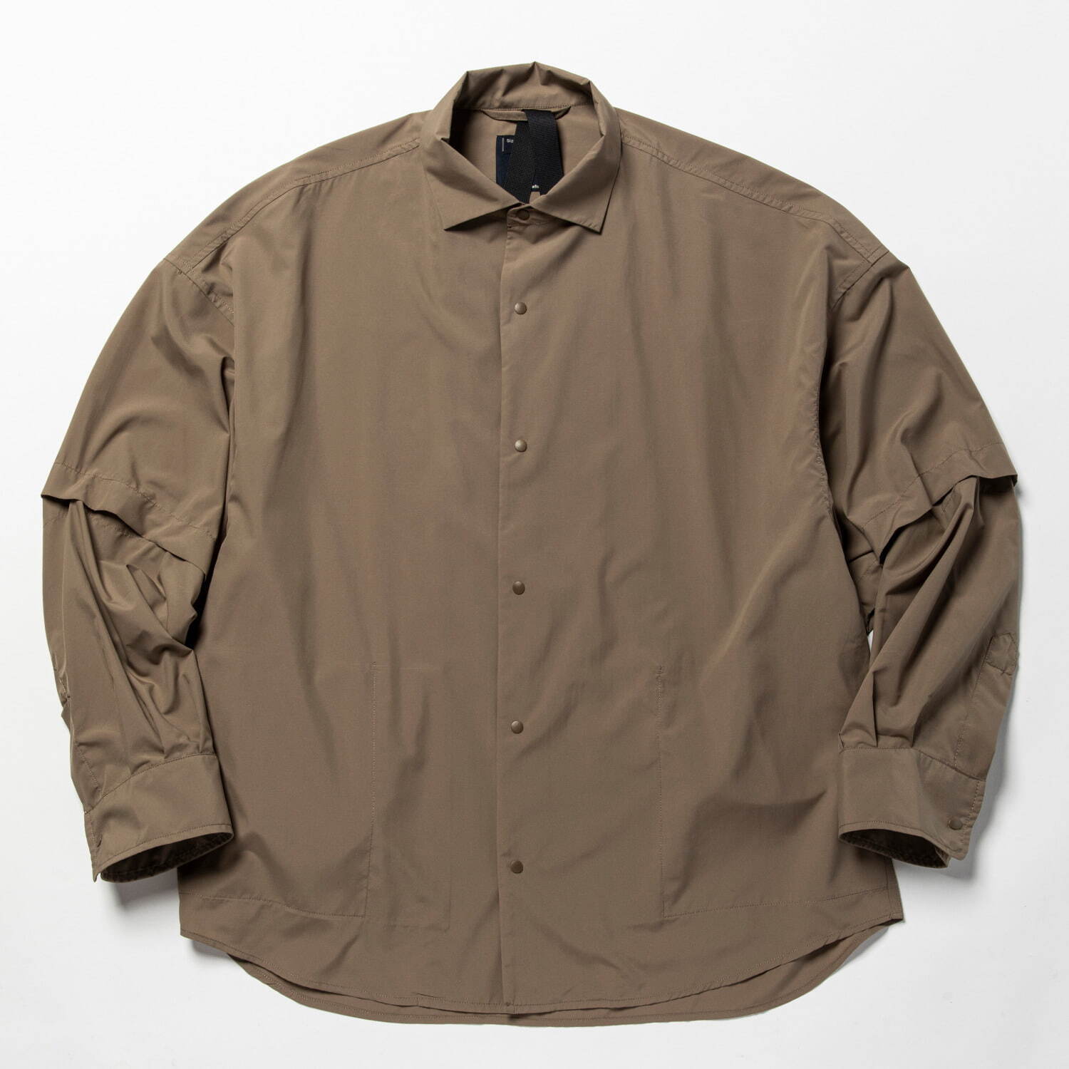 ミーンズワイル新作2WAYシャツ、取り外し可能な袖パーツ＆撥水透湿の機能性素材で｜写真21