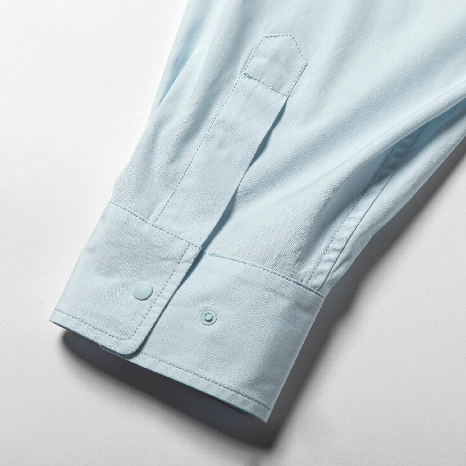 ミーンズワイル新作2WAYシャツ、取り外し可能な袖パーツ＆撥水透湿の機能性素材で｜写真45
