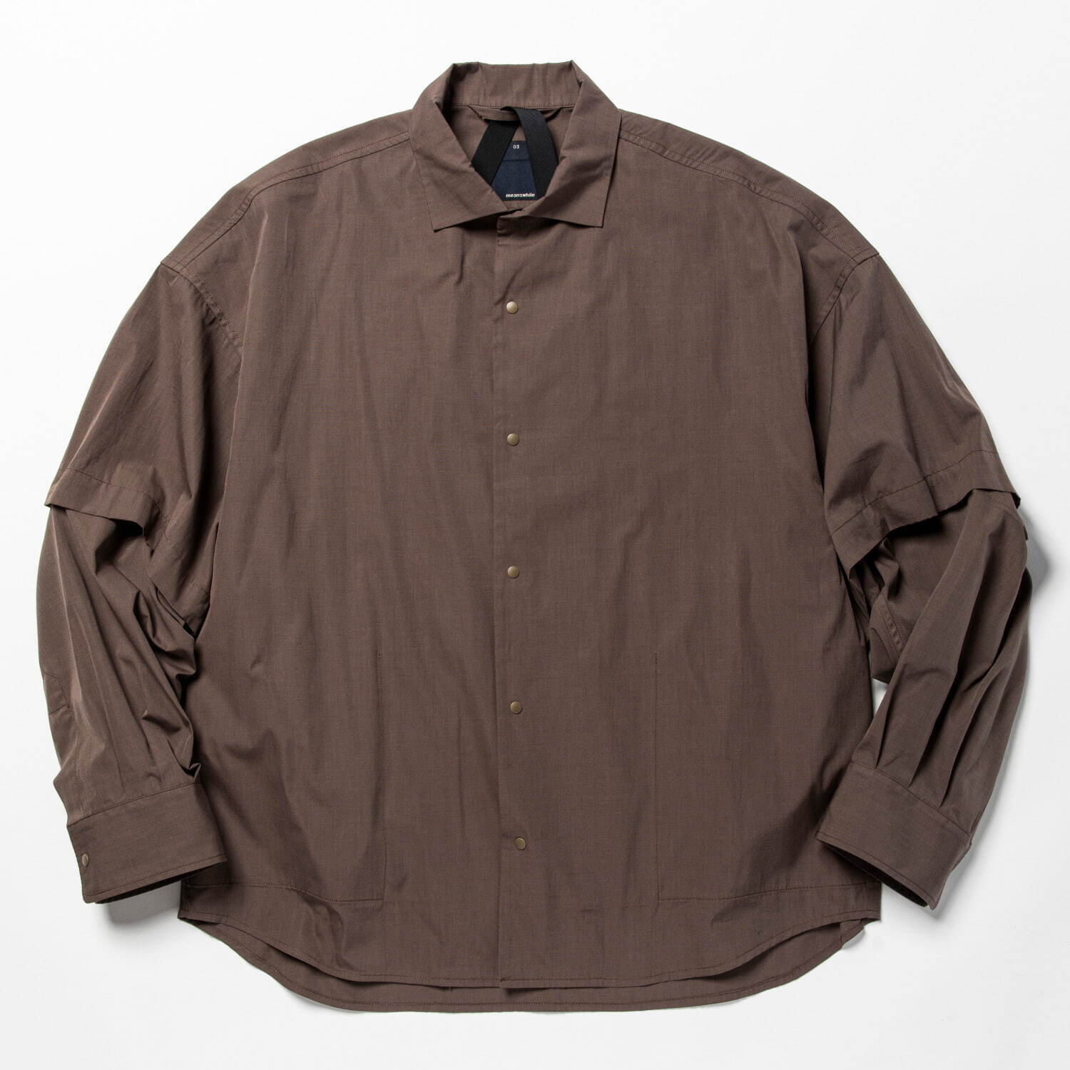 ミーンズワイル新作2WAYシャツ、取り外し可能な袖パーツ＆撥水透湿の機能性素材で｜写真32