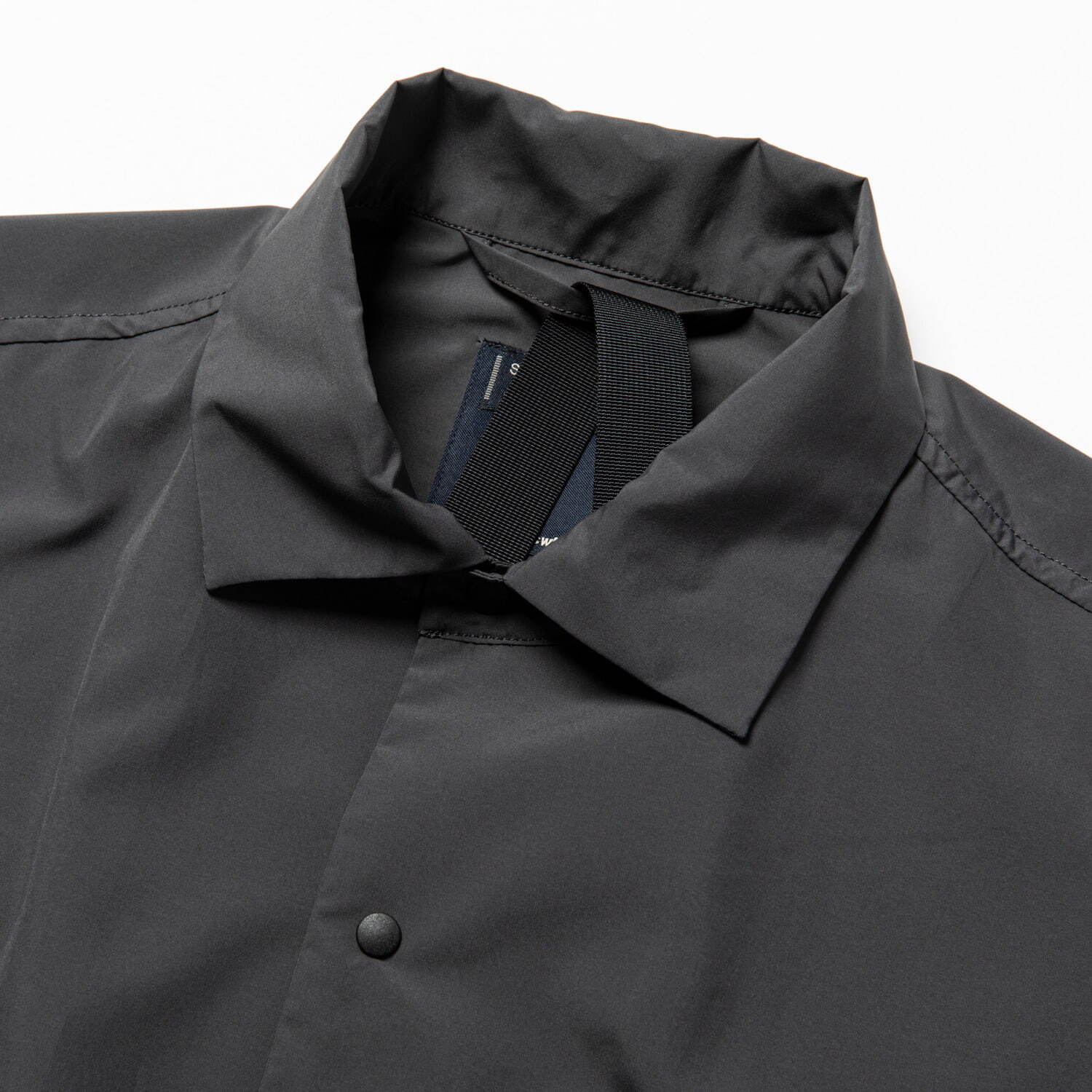 ミーンズワイル新作2WAYシャツ、取り外し可能な袖パーツ＆撥水透湿の機能性素材で｜写真8