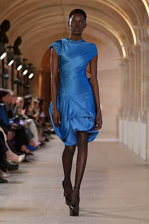 ヴィクトリア ベッカム(Victoria Beckham) 2023-24年秋冬ウィメンズコレクション  - 写真37