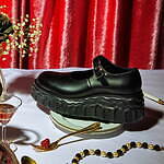 Q-pot.初のシューズライン誕生、まるでチョコ！？“ソールがとろける”メリージェーンシューズ｜写真6