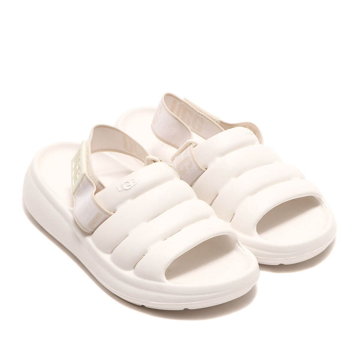 UGG×アトモス“ぷっくり”フォルムの新作サンダル、約7.6cmのウェッジヒール＆快適な履き心地｜写真75