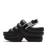 UGG×アトモス“ぷっくり”フォルムの新作サンダル、約7.6cmのウェッジヒール＆快適な履き心地｜写真10