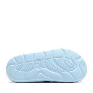 UGG×アトモス“ぷっくり”フォルムの新作サンダル、約7.6cmのウェッジヒール&快適な履き心地|写真48