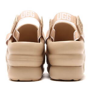 UGG×アトモス“ぷっくり”フォルムの新作サンダル、約7.6cmのウェッジヒール&快適な履き心地|写真30