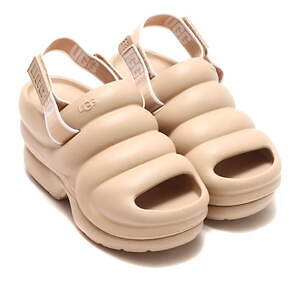 UGG×アトモス“ぷっくり”フォルムの新作サンダル、約7.6cmのウェッジヒール&快適な履き心地|写真28