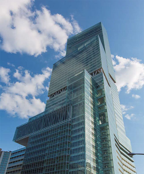 日本一の高さを誇る大阪の新名所「あべのハルカス」がグランドオープン | 写真