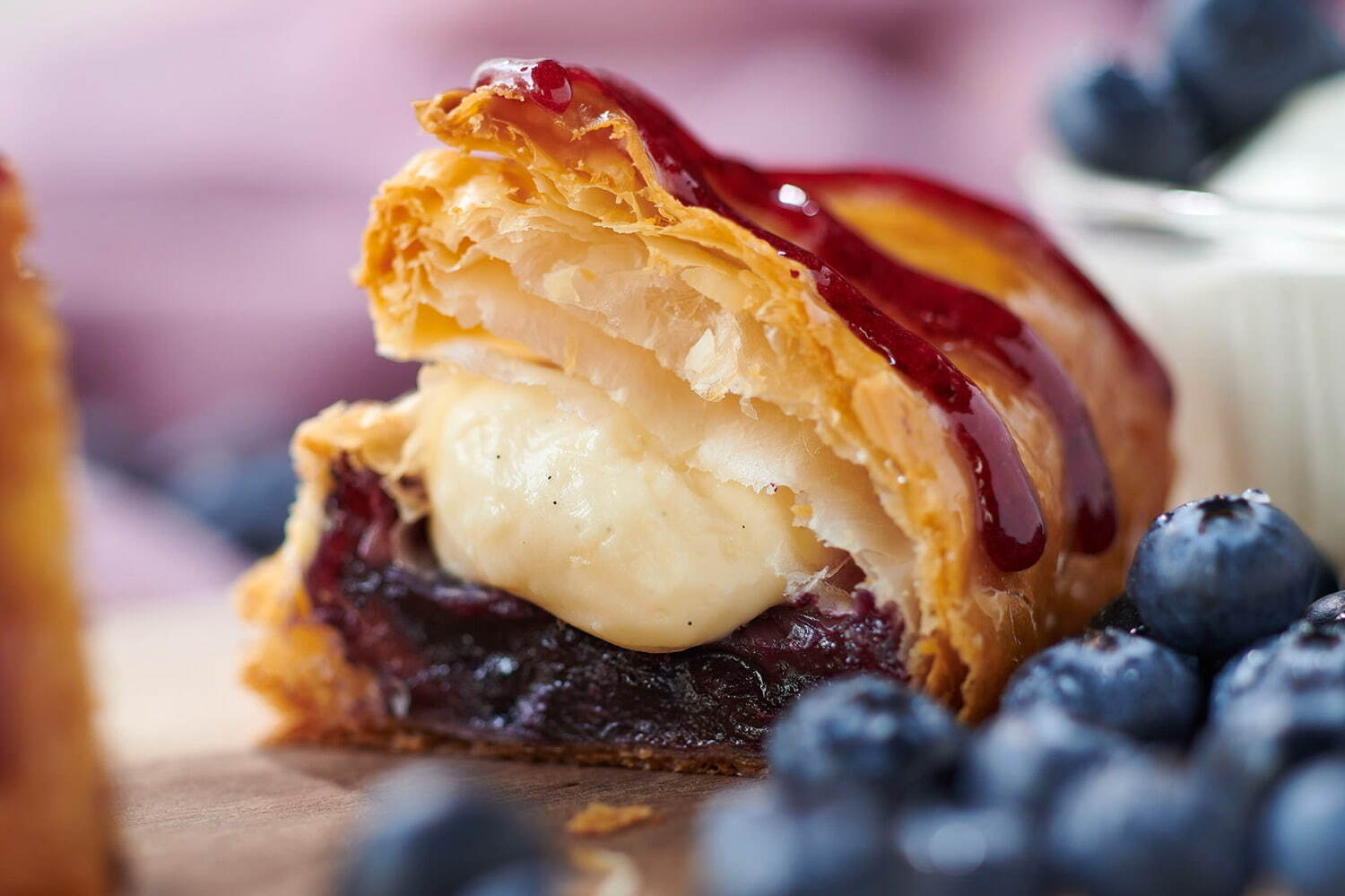 クリームチーズ｜「RINGO」からブルーベリー＆チーズの春限定カスタードアップルパイ