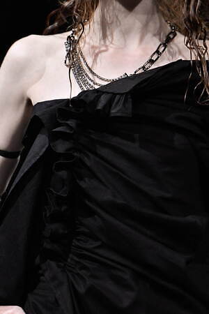 ディスコード ヨウジヤマモト新作、ギャバジン仕様の巾着バッグ&“口金ポケット付きトートなど｜写真20