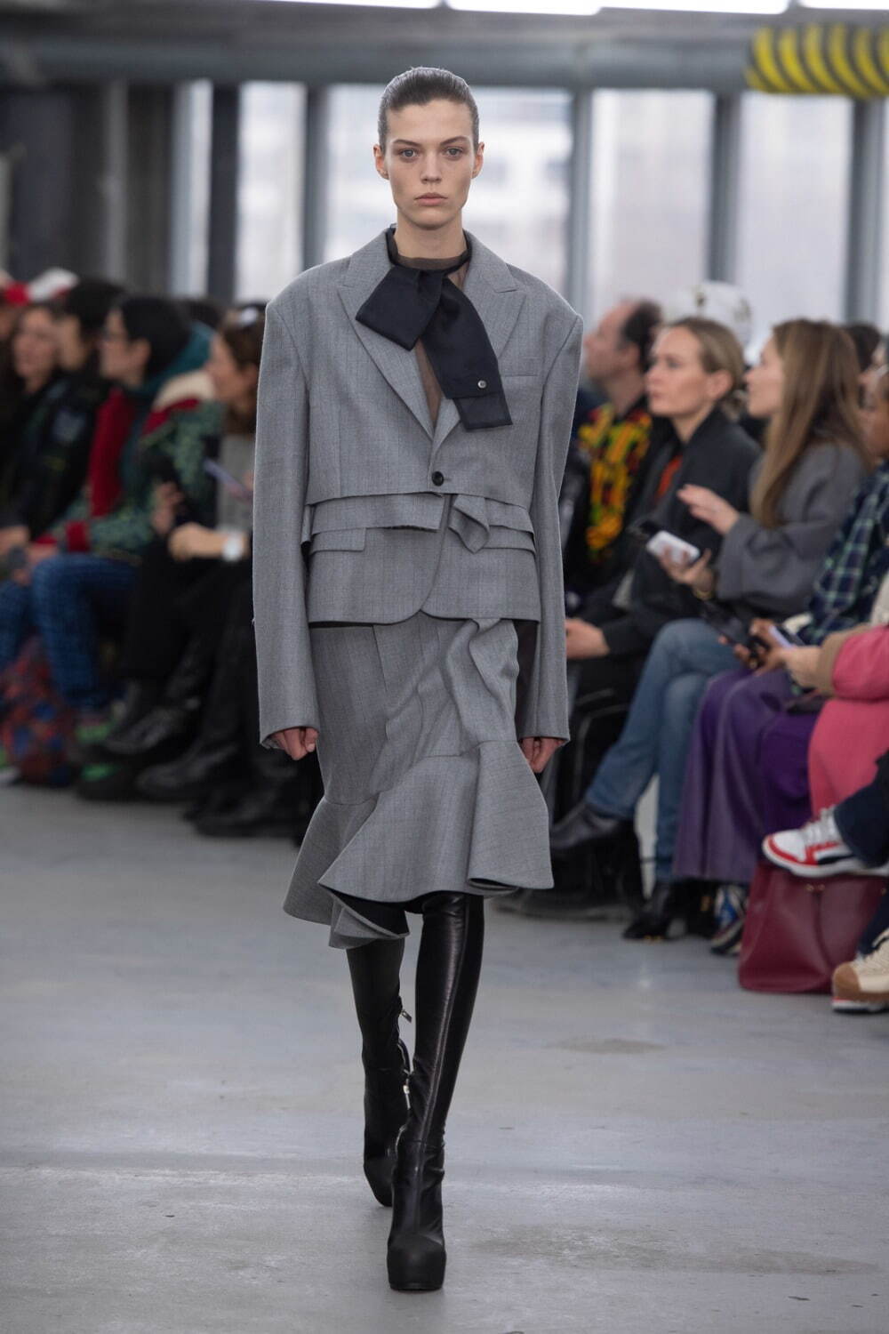サカイ(sacai) 2023-24年秋冬ウィメンズコレクション - ファッションプレス
