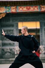 ヨシオクボ 2023-24年秋冬コレクション - 中国の伝統衣装に立ち返って｜写真42