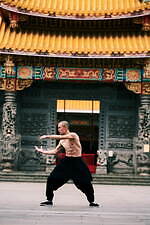 ヨシオクボ 2023-24年秋冬コレクション - 中国の伝統衣装に立ち返って｜写真44