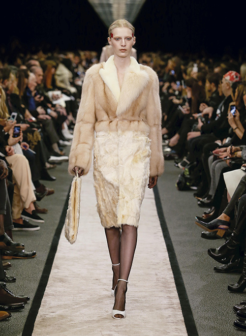 ジバンシィ バイ リカルド ティッシ  2014-15年秋冬<span>コレクション</span> - 写真11