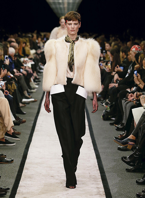 ジバンシィ バイ リカルド ティッシ  2014-15年秋冬<span>コレクション</span> - 写真15