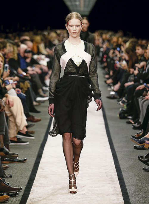 ジバンシィ バイ リカルド ティッシ  2014-15年秋冬<span>コレクション</span> - 写真18
