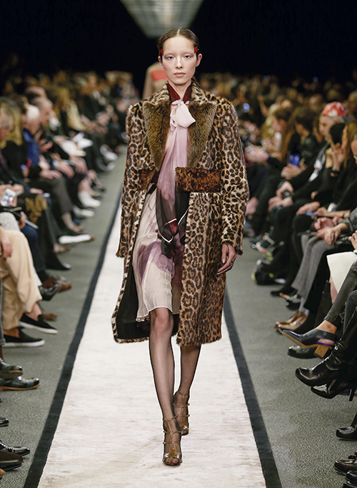 ジバンシィ バイ リカルド ティッシ  2014-15年秋冬<span>コレクション</span> - 写真30