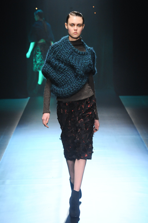 ヨハン クー ゴールドレーベル 2014-15年秋冬｜ ポンチョ