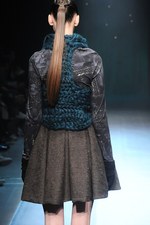 ヨハン クー ゴールドレーベル 2014-15年秋冬 - 多彩な手法が生み出すファンタジーの世界｜写真8