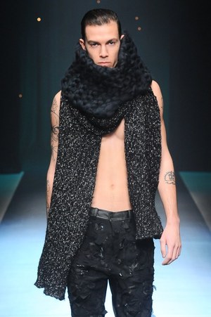 ヨハン クー ゴールドレーベル 2014-15年秋冬 - 多彩な手法が生み出すファンタジーの世界｜写真14