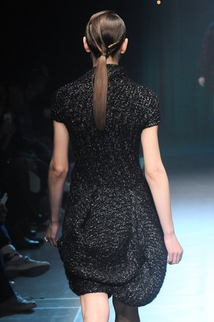 ヨハン クー ゴールドレーベル 2014-15年秋冬 - 多彩な手法が生み出すファンタジーの世界｜写真21