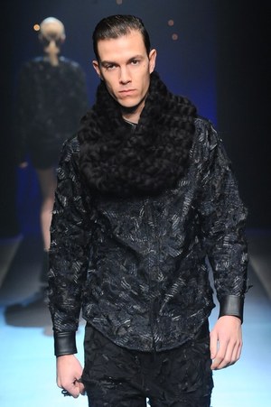 ヨハン クー ゴールドレーベル 2014-15年秋冬 - 多彩な手法が生み出すファンタジーの世界｜写真32