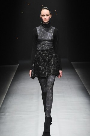 ヨハン クー ゴールドレーベル 2014-15年秋冬 - 多彩な手法が生み出すファンタジーの世界｜写真40