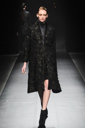 ヨハン クー ゴールドレーベル 2014-15年秋冬 - 多彩な手法が生み出すファンタジーの世界｜写真42