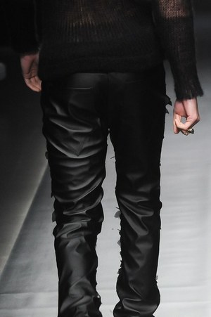 ヨハン クー ゴールドレーベル 2014-15年秋冬 - 多彩な手法が生み出すファンタジーの世界｜写真48