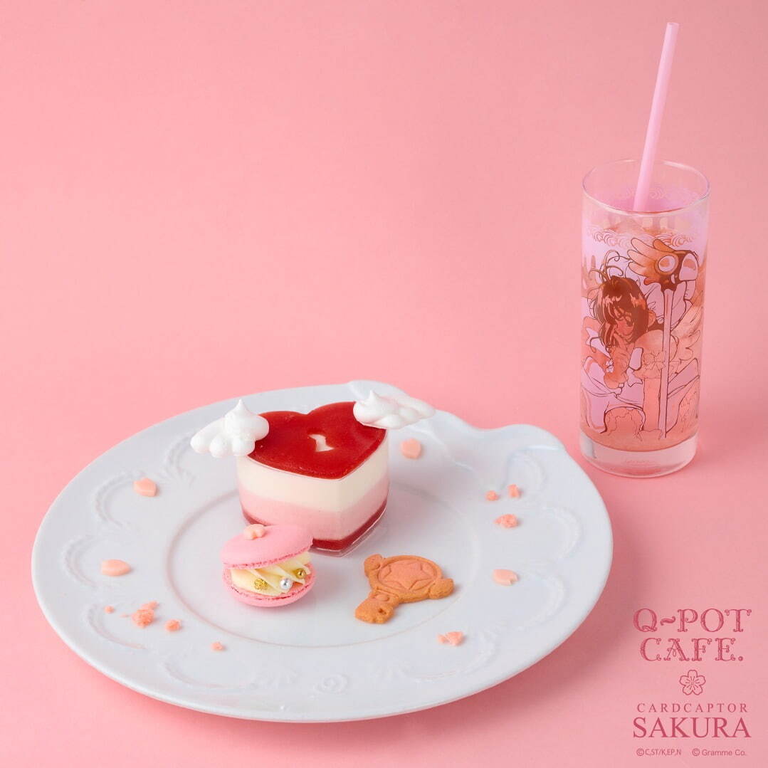 Q-pot CAFE.「カードキャプターさくら」コラボスイーツ“羽＆リボン添え 