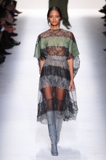 ヴァレンティノ 2014-15年秋冬コレクション - 色と柄が織りなすエネルギッシュな空想の世界｜写真24