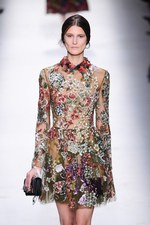 ヴァレンティノ 2014-15年秋冬コレクション - 色と柄が織りなすエネルギッシュな空想の世界｜写真42