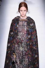 ヴァレンティノ 2014-15年秋冬コレクション - 色と柄が織りなすエネルギッシュな空想の世界｜写真48