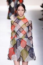 ヴァレンティノ 2014-15年秋冬コレクション - 色と柄が織りなすエネルギッシュな空想の世界｜写真80