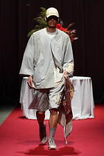 セイヴソン 2023-24年秋冬コレクション - 非日常の個人的な世界｜写真14