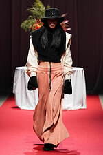 セイヴソン 2023-24年秋冬コレクション - 非日常の個人的な世界｜写真16