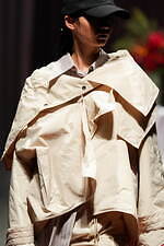 セイヴソン 2023-24年秋冬コレクション - 非日常の個人的な世界｜写真23