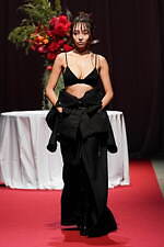 セイヴソン 2023-24年秋冬コレクション - 非日常の個人的な世界｜写真37