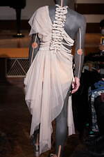 ペイデフェ(pays des fées) 美しい遺体｜写真17