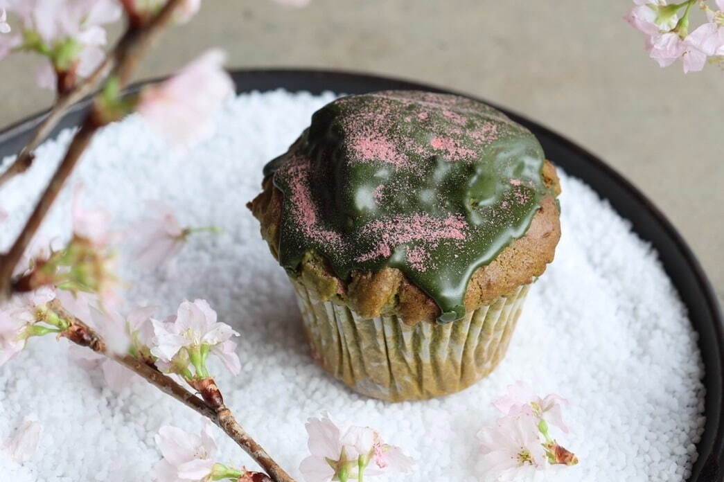 ノーガホテル京都の新作“桜スイーツ”、花びら舞い散るドーナツ＆抹茶入り桜マフィンなど｜写真2