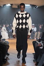 ソウシオオツキ 2023-24年秋冬コレクション - 固有の風習に見出す、精神性の共有｜写真25