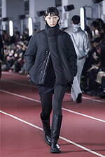 ヴェイン 2023年秋冬コレクション - “黒”との対話による多様な表現｜写真11