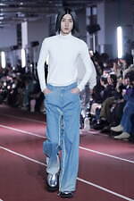 ヴェイン 2023年秋冬コレクション - “黒”との対話による多様な表現｜写真7