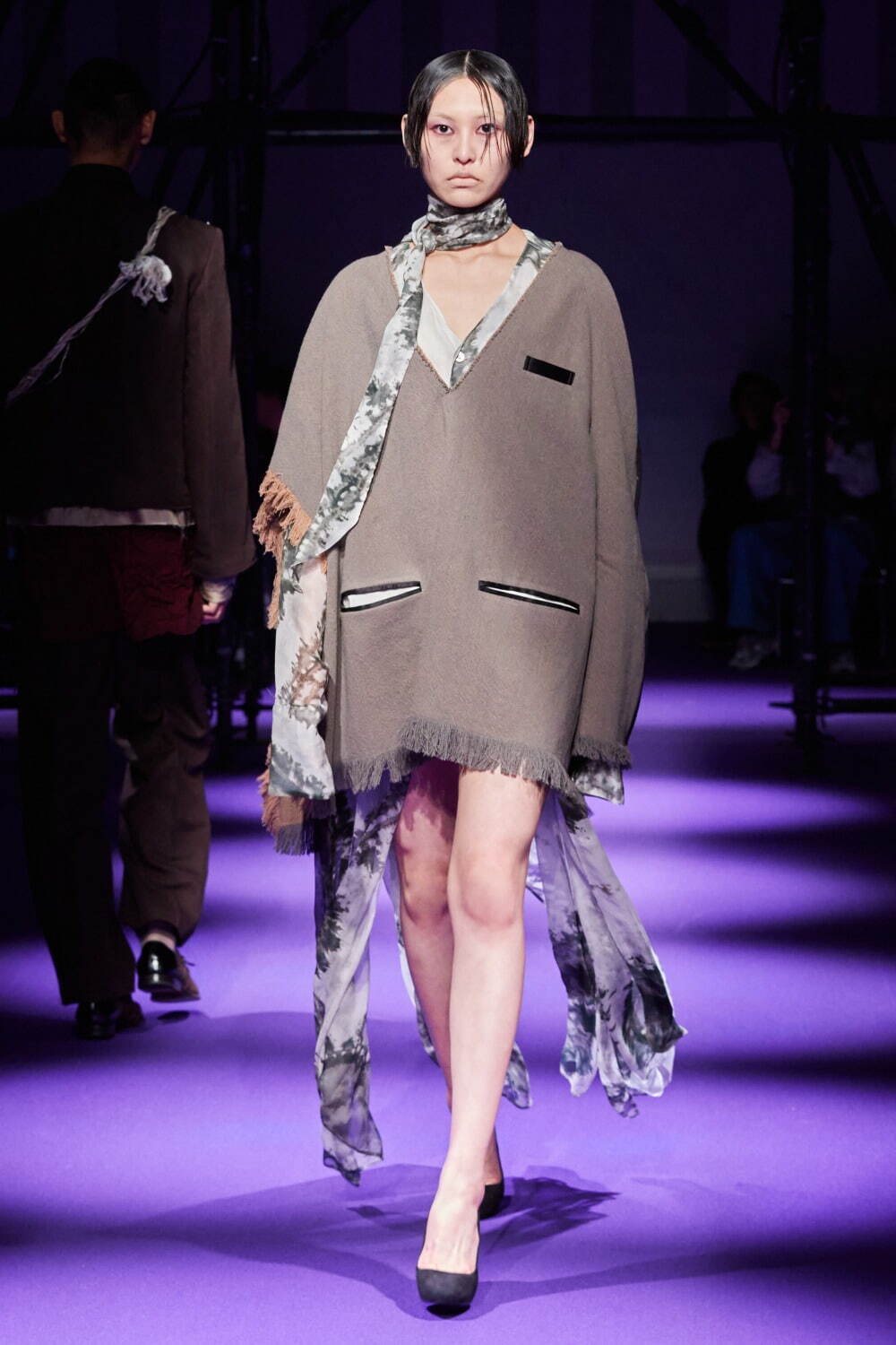 へオース(HEōS) 2023-24年秋冬ウィメンズ&メンズコレクション  - 写真12