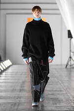 ヨーク 2023-24年秋冬コレクション - ベン・ニコルソン、境界線のない淡い色彩と幾何学模様｜写真8