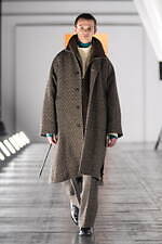 ヨーク 2023-24年秋冬コレクション - ベン・ニコルソン、境界線のない淡い色彩と幾何学模様｜写真15