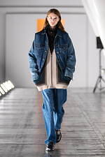 ヨーク 2023-24年秋冬コレクション - ベン・ニコルソン、境界線のない淡い色彩と幾何学模様｜写真33