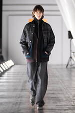 ヨーク 2023-24年秋冬コレクション - ベン・ニコルソン、境界線のない淡い色彩と幾何学模様｜写真36